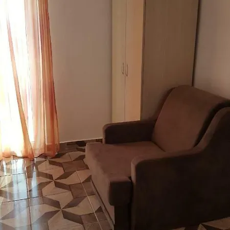 Vila Yza